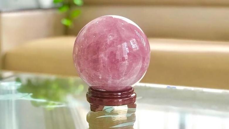 Vật Phẩm Phong Thủy Mệnh Hỏa: Hướng Dẫn Mua Sắm 2025 3 Các loại vật phẩm phong thủy mệnh Hỏa
