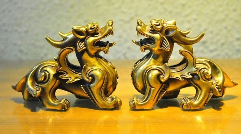 Vật Phẩm Phong Thủy Mệnh Thổ: Lựa Chọn Đúng Để Hút Tài Lộc 2 Vật phẩm phong thủy mệnh Thổ là gì